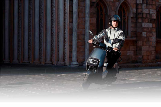 Motos Eléctricas bajo la lluvia ¿se pueden conducir?