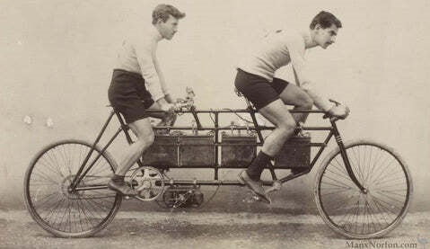 La historia de las motos eléctricas: desde el siglo XIX hasta nuestros días
