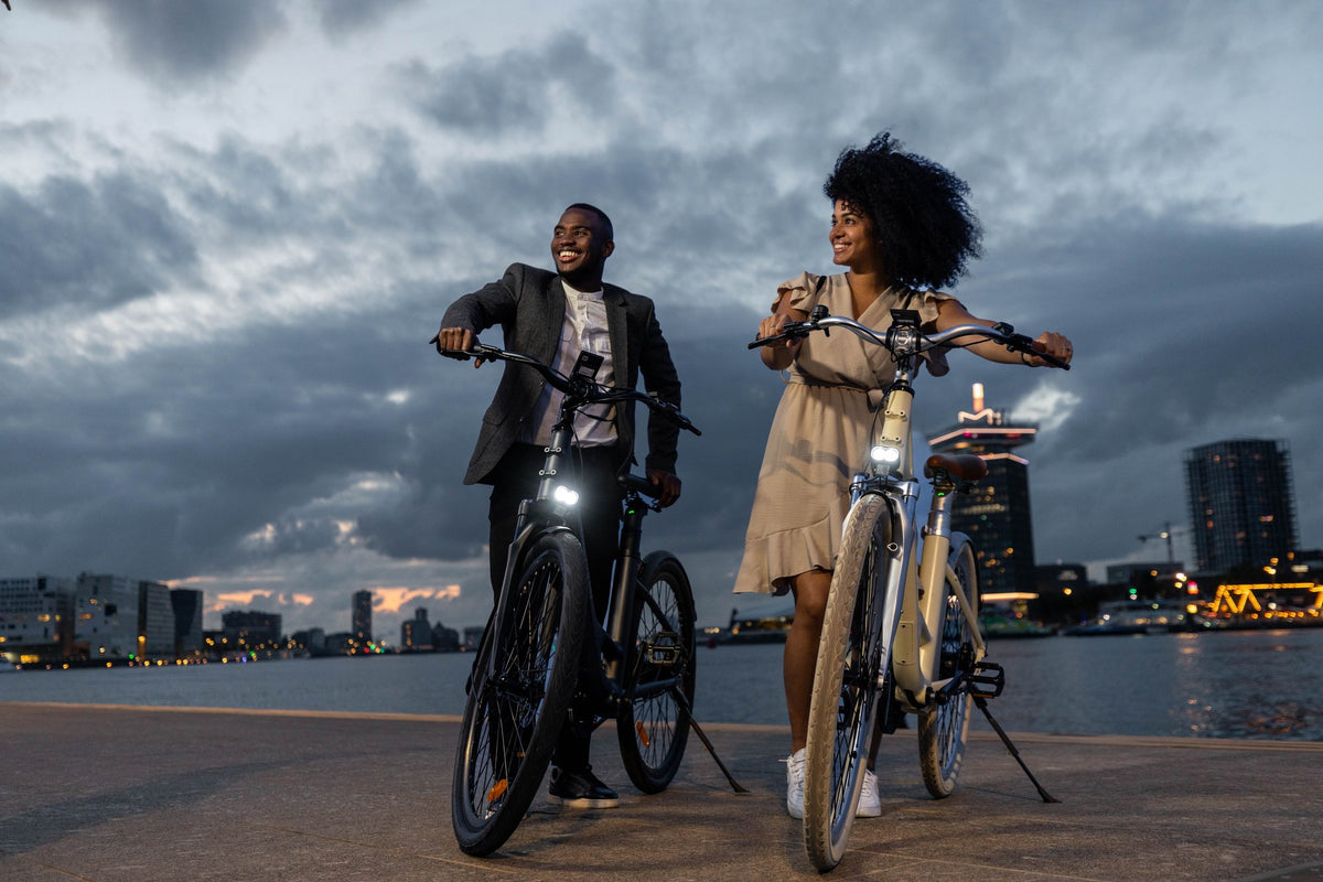 Bicicleta Eléctrica ADO A28 Air en uso