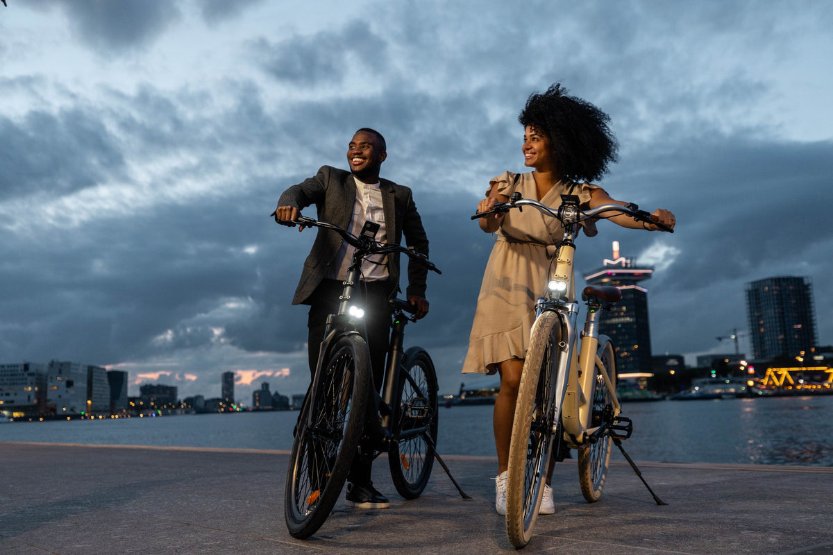 Bicicleta Eléctrica ADO A28 Air en uso