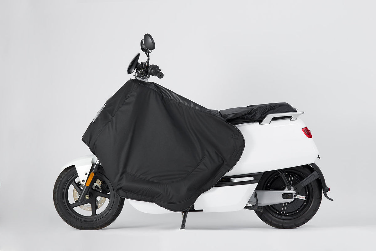 Cubrepiernas de Invierno para Moto Eléctrica NIU Serie NQi - E-Mobility Chile, Las Condes