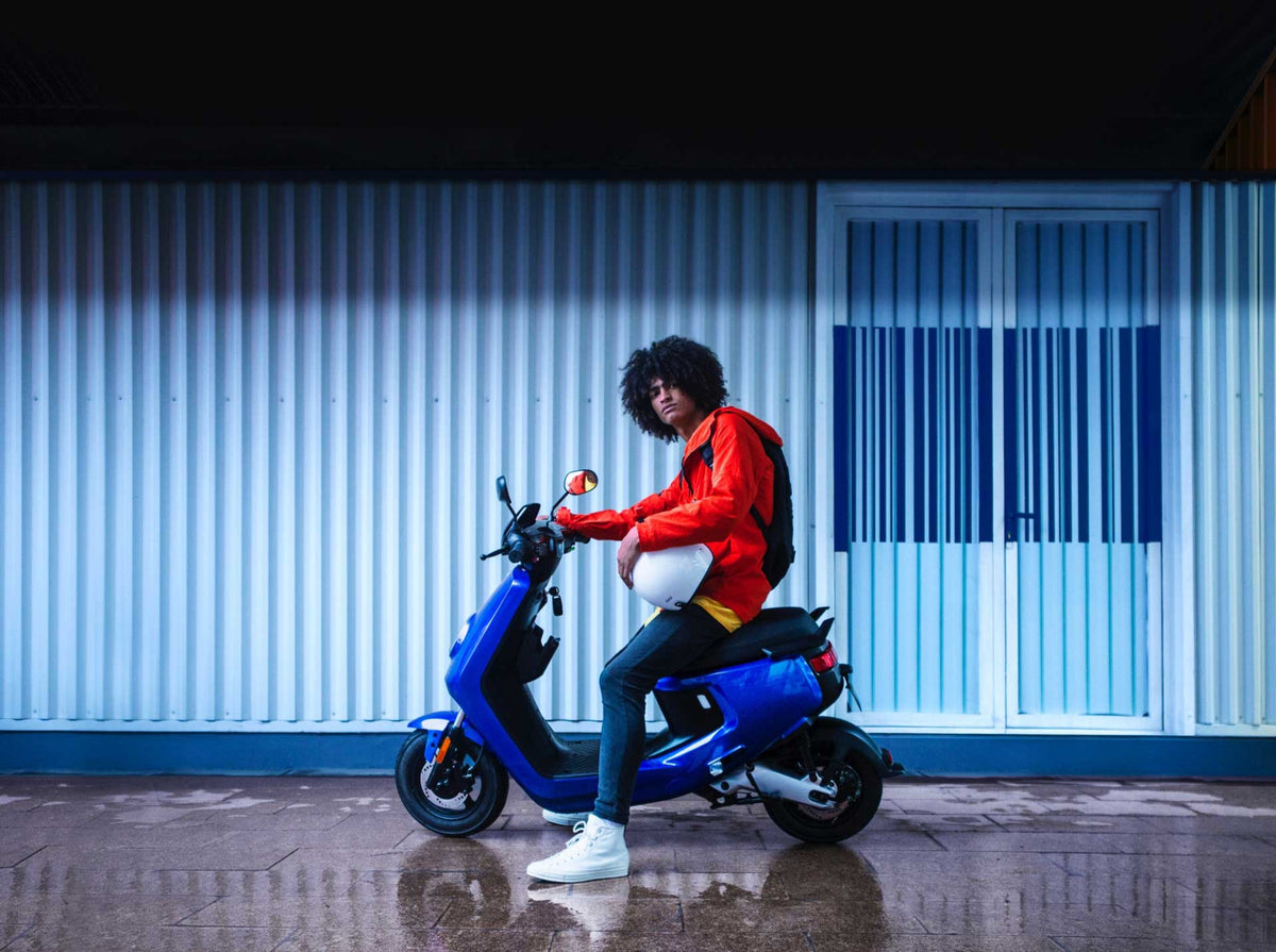 Moto Eléctrica NIU MQi+ Sport en uso - E-Mobility Chile, Las Condes