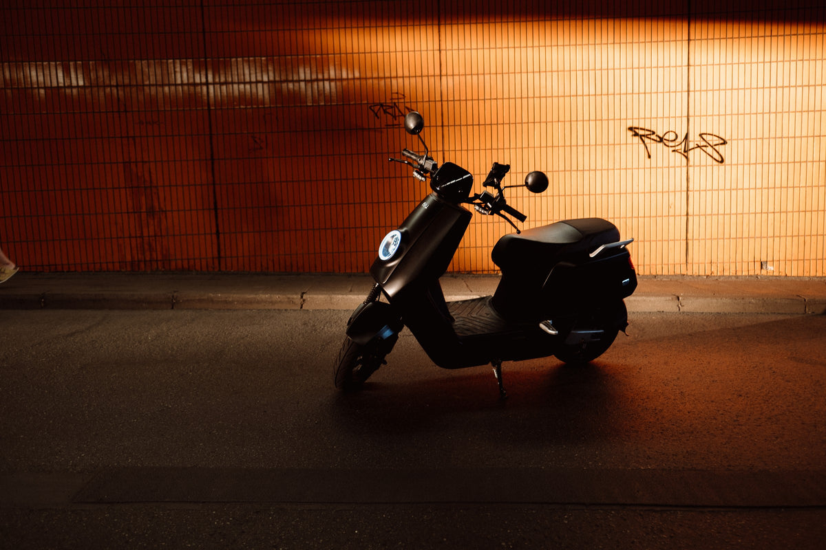 Moto Eléctrica NIU NQi Sport en uso - E-Mobility Chile, Las Condes