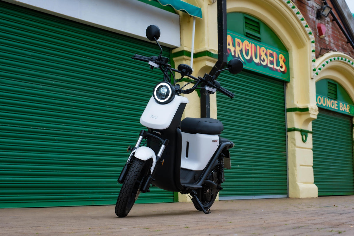 Moto Eléctrica NIU UQi GT Sport en uso - E-Mobility Chile, Las Condes
