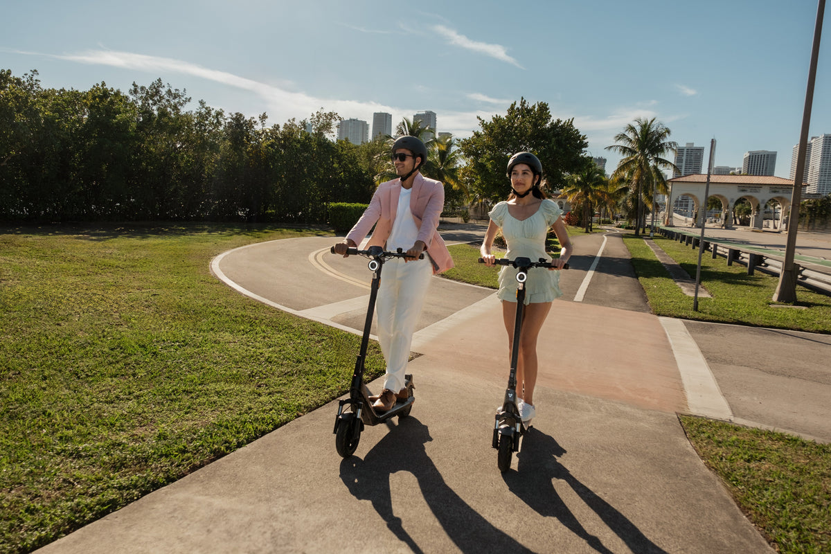 Scooter Eléctrico NIU KQi200F, en uso - E-Mobility Chile, Las Condes