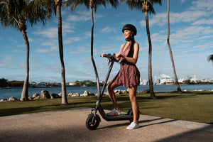 Scooter Eléctrico NIU KQi200F, en uso - E-Mobility Chile, Las Condes