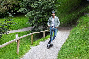 Scooter Eléctrico NIU KQi300X, en uso - E-Mobility Chile, Las Condes